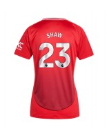 Manchester United Luke Shaw #23 Domácí Dres pro Dámské 2024-25 Krátký Rukáv